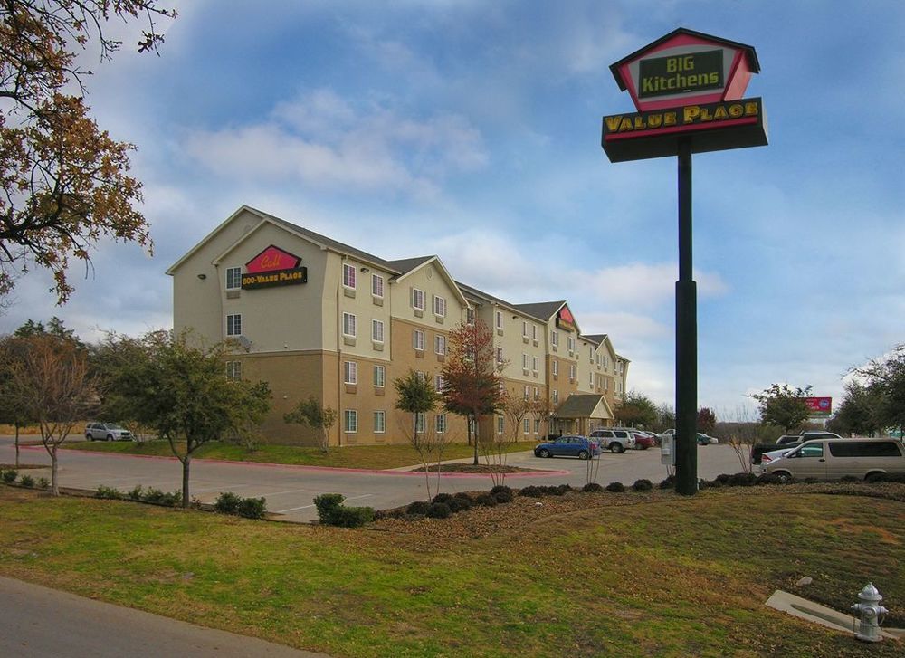 Woodspring Suites Fort Worth Forest Hill Exterior photo
