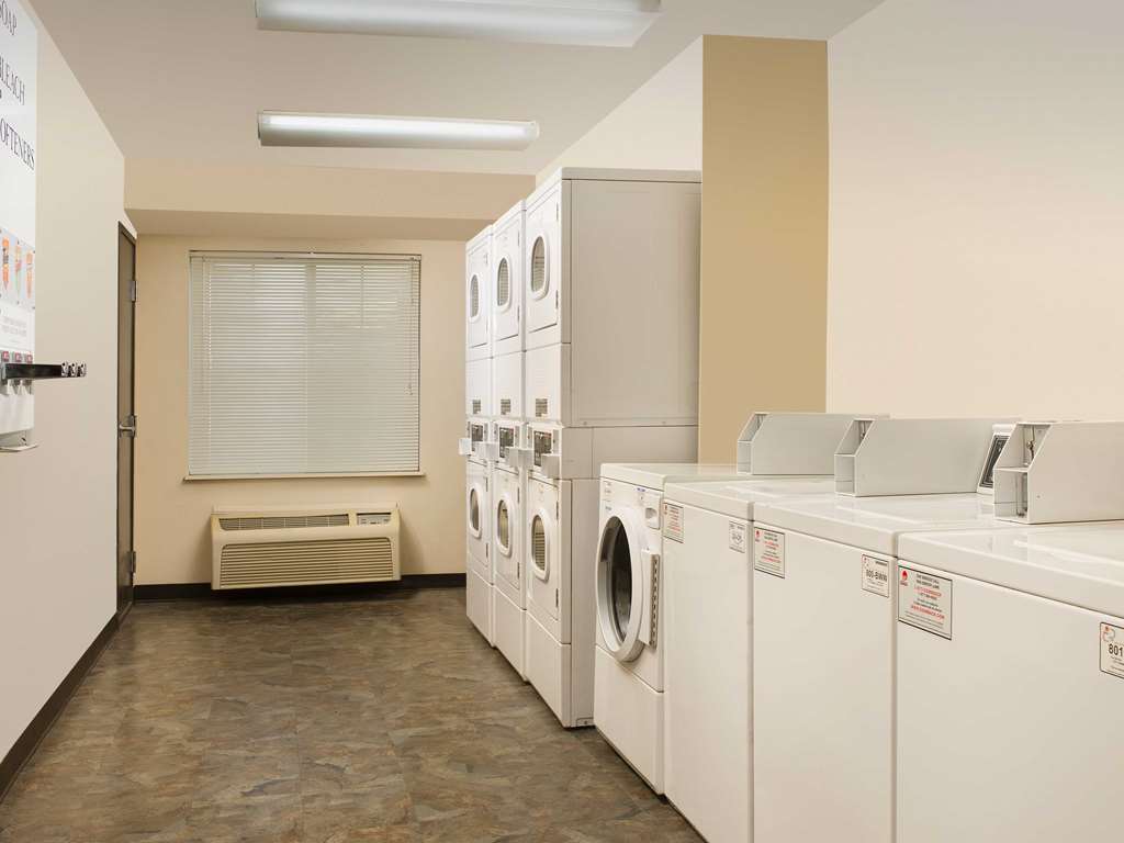 Woodspring Suites Fort Worth Forest Hill Facilities photo